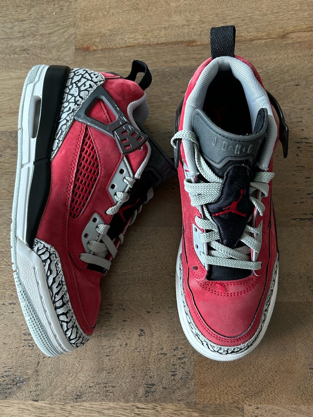 Jordan Kids Red and Black Sneakers Size 5.5Y
